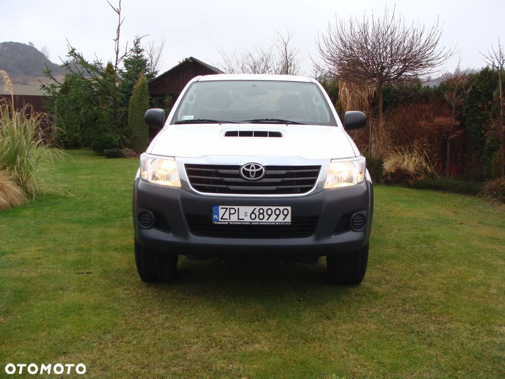 Toyota Hilux 2.5 D-4D DLX - 2