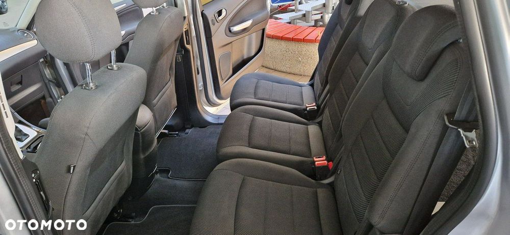 Ford S-Max - 18