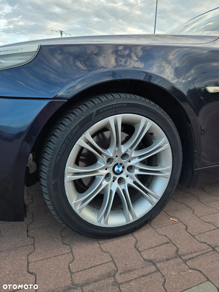 BMW Seria 5 525d - 21