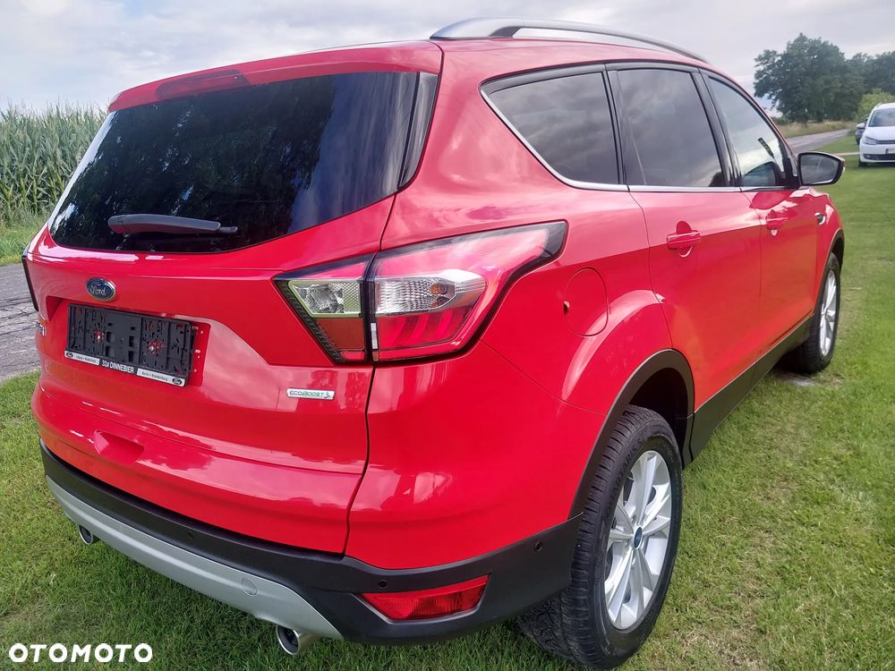 Ford Kuga 1.5 EcoBoost 2x4 Titanium - 23