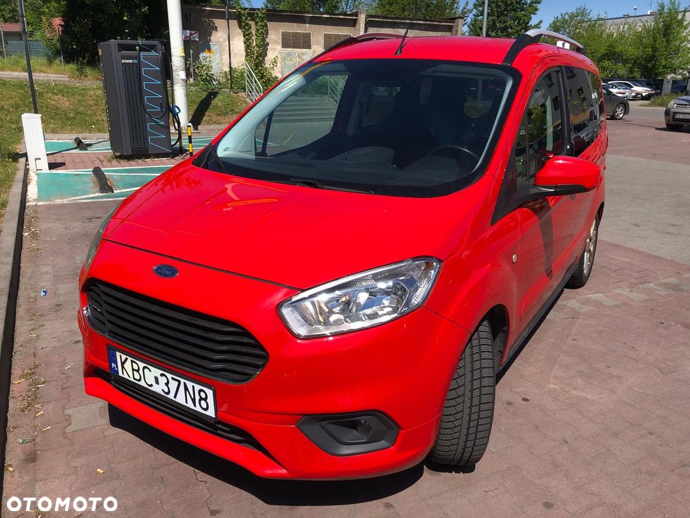 Ford Tourneo Courier 1.0 EcoBoost S&S Titanium - 12