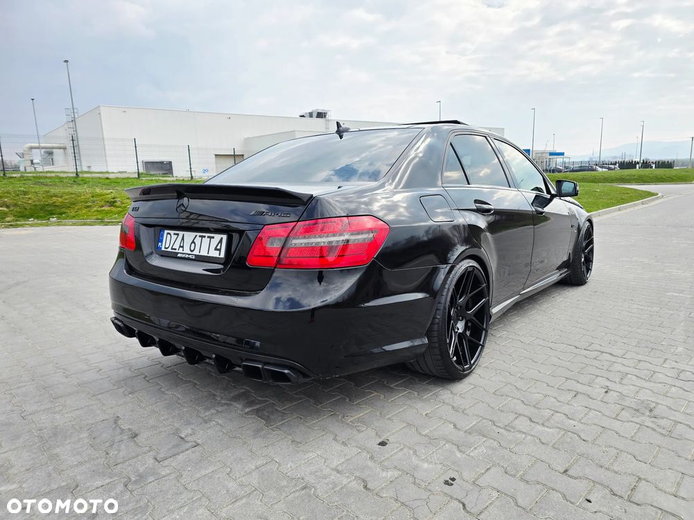 Mercedes-Benz Klasa E 63 AMG AMG Speedshift 7G-MCT - 12