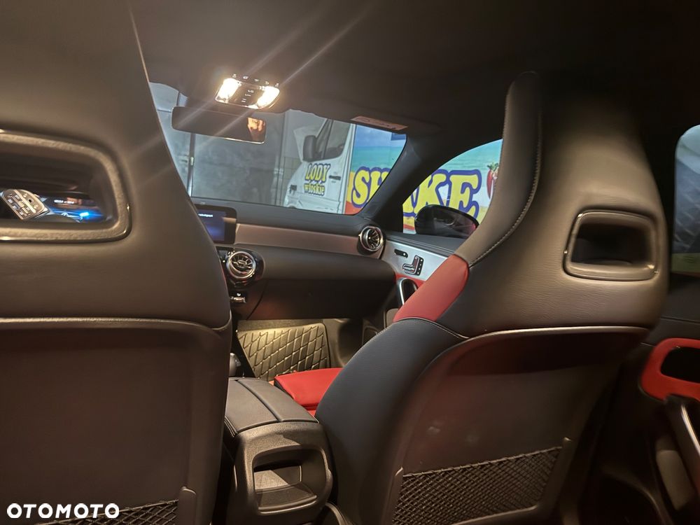 Mercedes-Benz CLA - 2