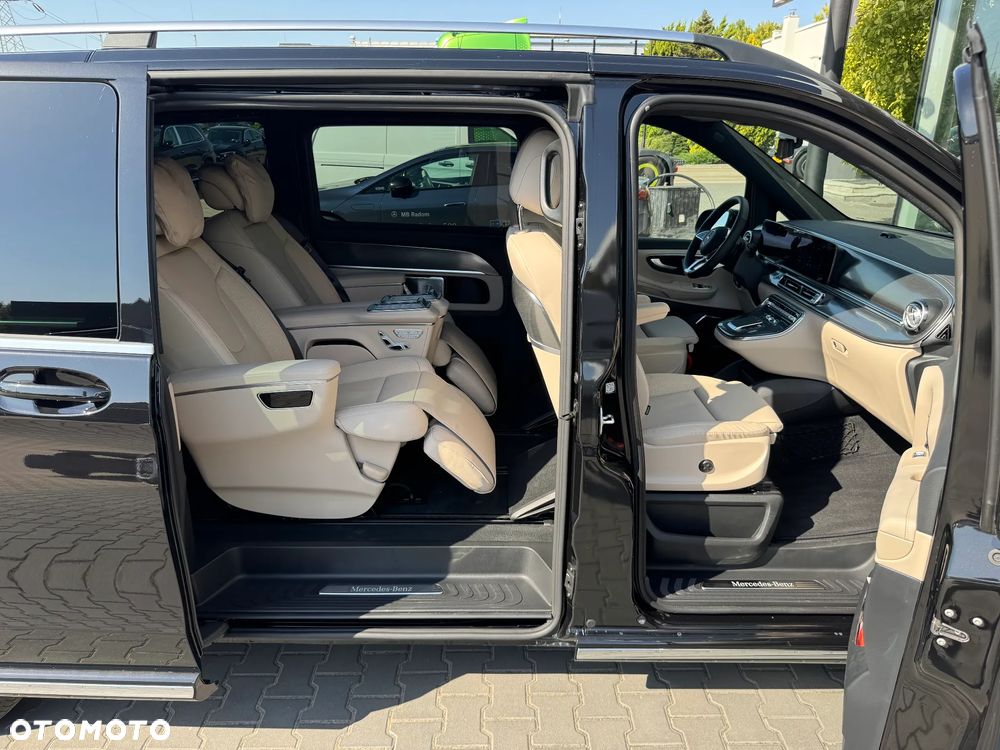 Mercedes-Benz Klasa V 300 d 4-Matic 9G-Tronic Exclusive (ekstra d³) - 16