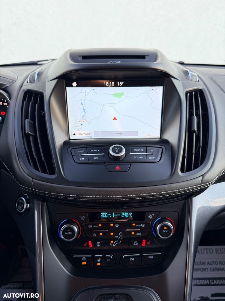 Ford Kuga 2.0 TDCi 4x4 Aut. Vignale - 33
