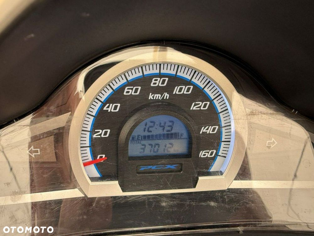 Honda PCX - 10