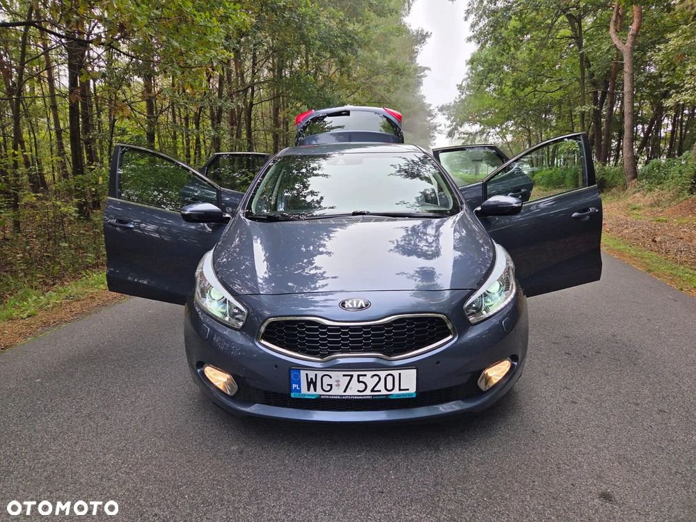 Kia Ceed 1.6 GDI SW DCT Platinum Edition - 5