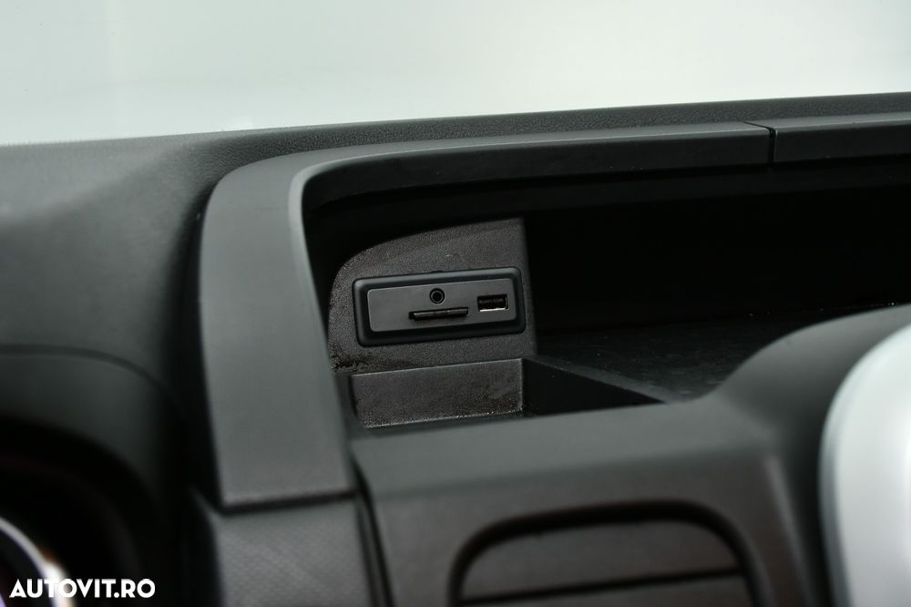 Opel VIVARO Mixt 4+1 locuri 125 CP Inmatriculata - 23