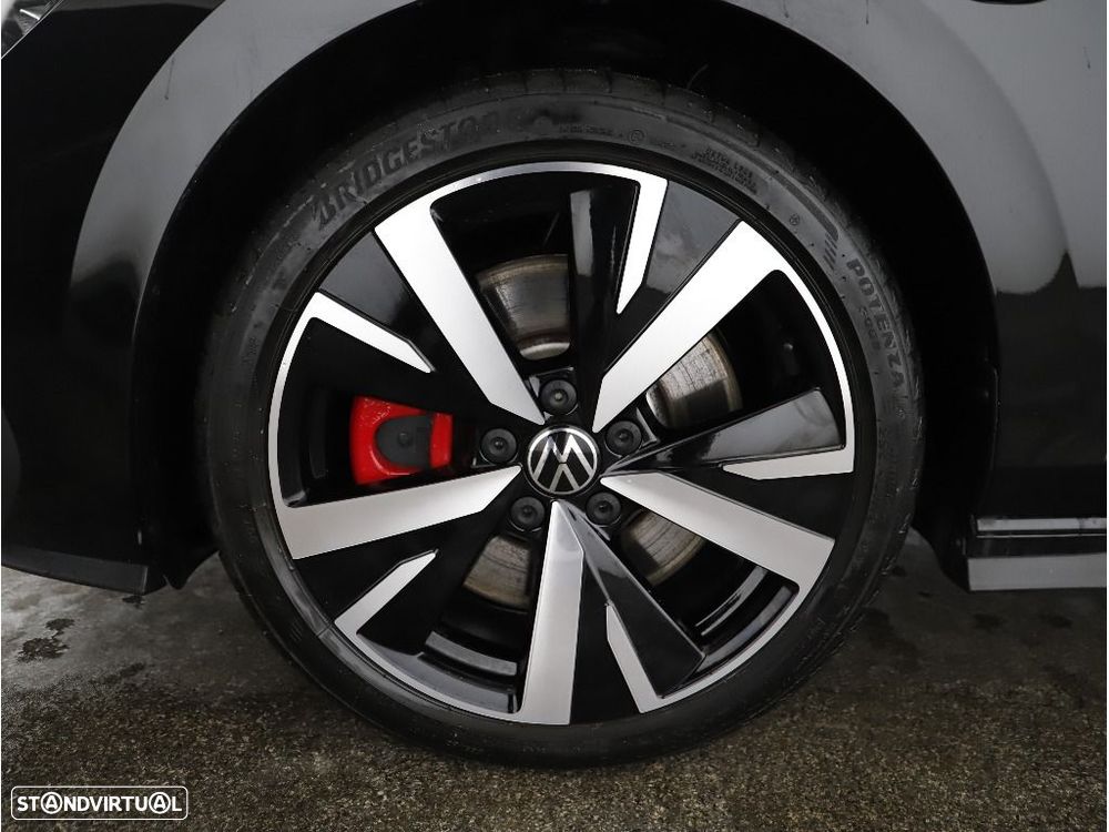VW Golf - 31