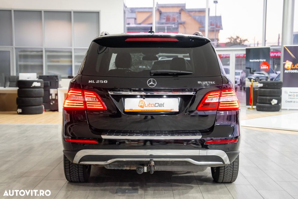 Mercedes-Benz ML 250 BlueTec 4MATIC Aut - 9