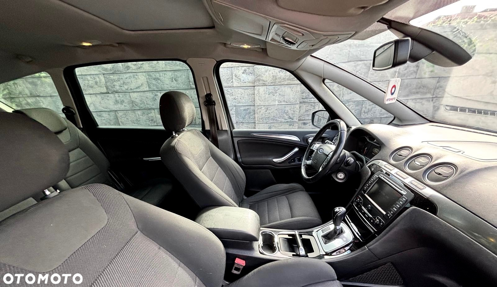 Ford S-Max - 12