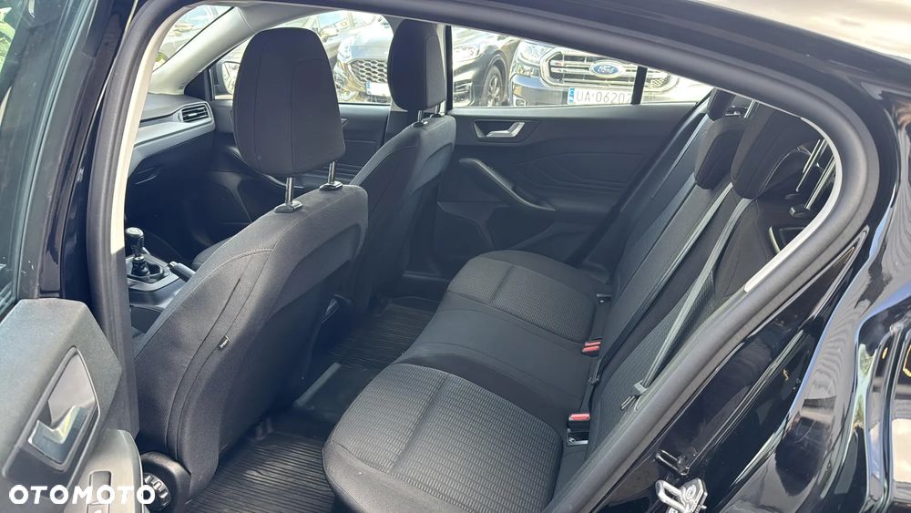 Ford Focus 1.0 EcoBoost Trend - 19