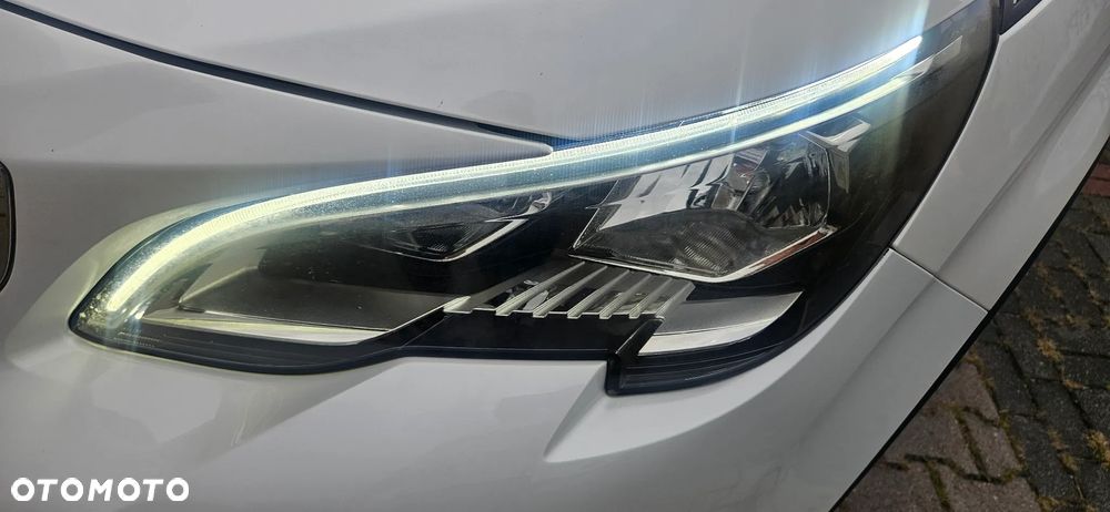 Peugeot 3008 1.5 BlueHDi Allure S&S EAT8 - 20