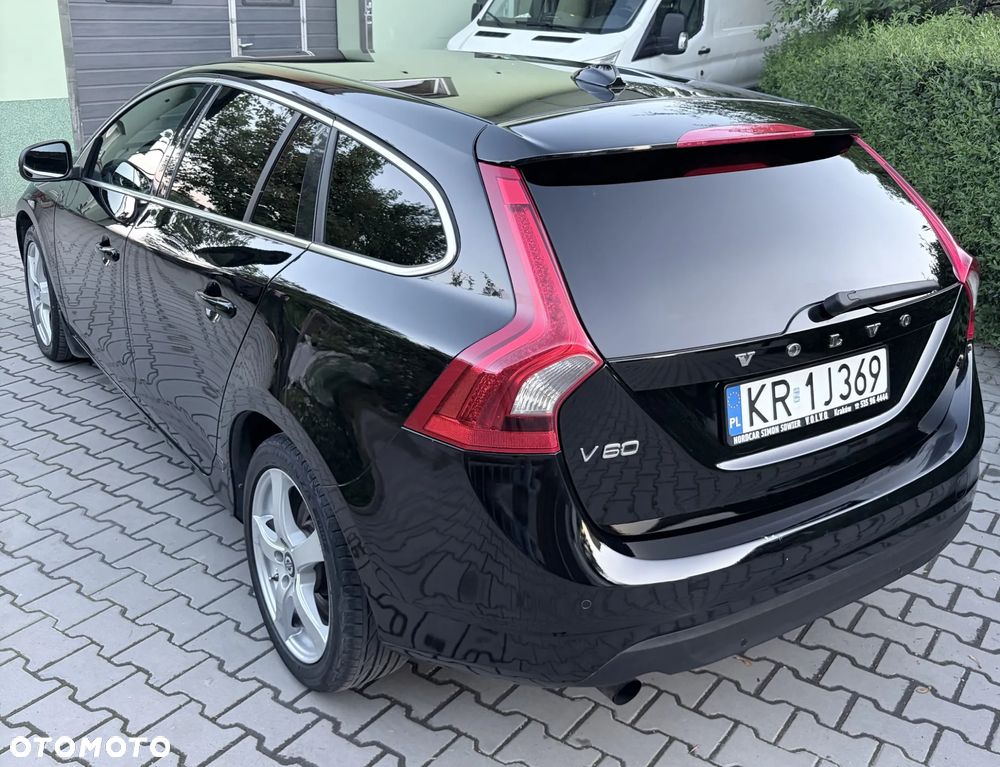 Volvo V60 D3 Summum - 2