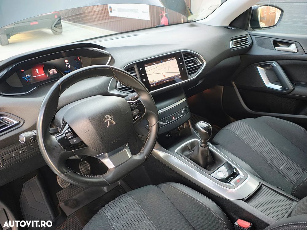 Peugeot 308 - 14