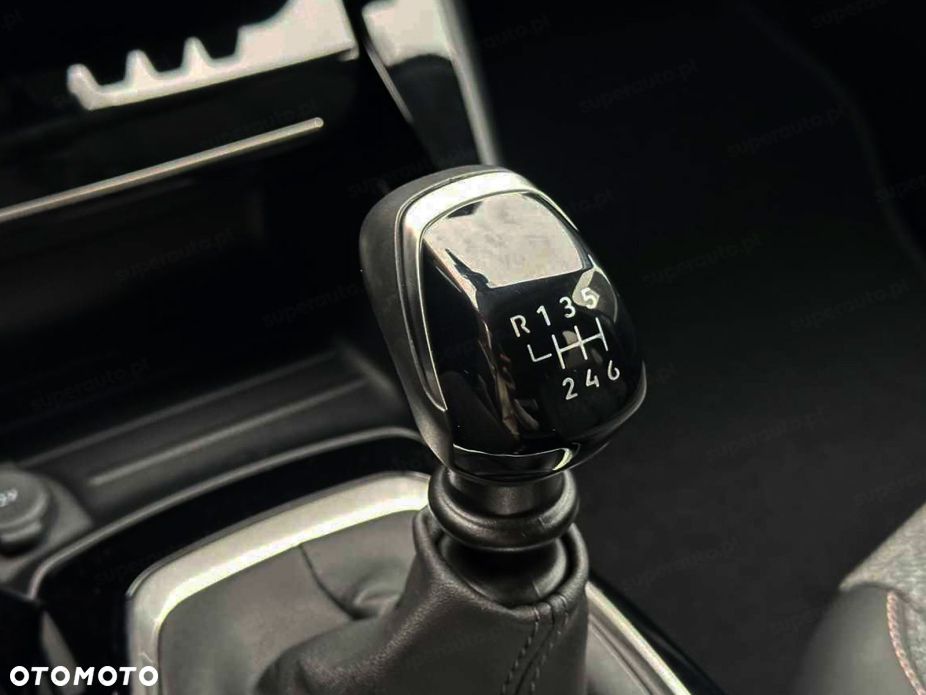 Peugeot 208 1.2 PureTech Allure S&S - 11