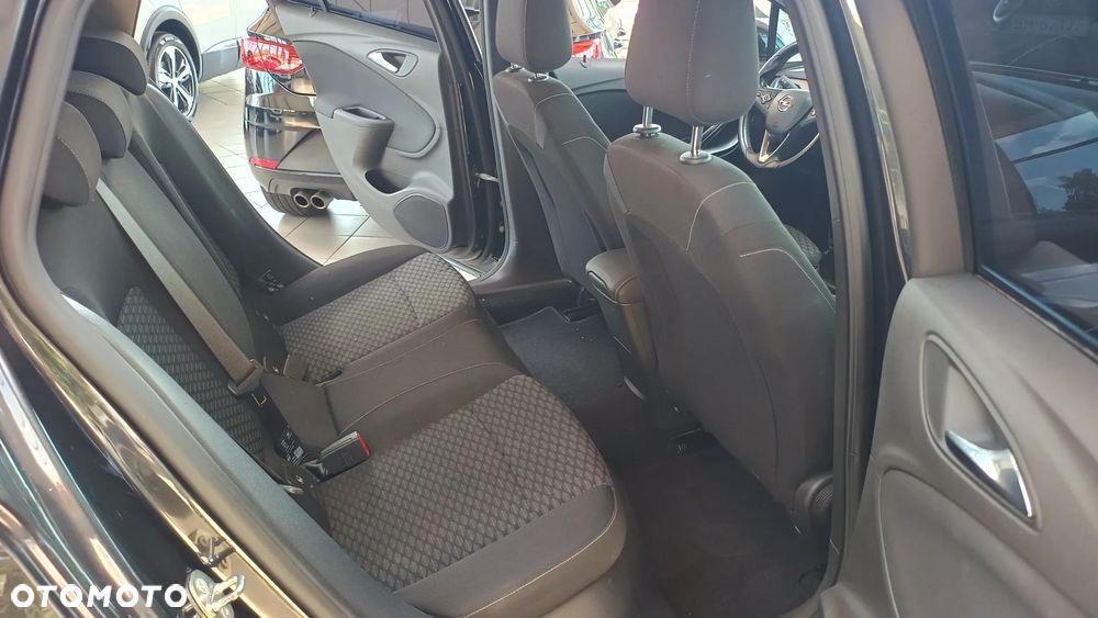 Opel Astra 1.4 T Elite - 19