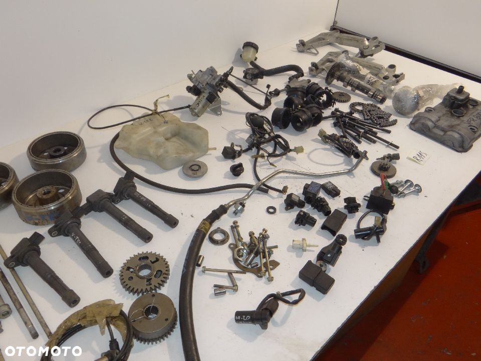 VFR 800 VTEC przekaźnii czujnik cewkofajka wałek rozrządu pokrywa krociec koło magnesowe R115 - 5