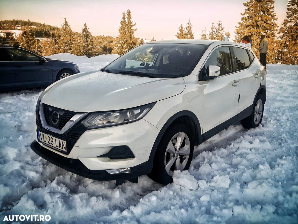 Nissan Qashqai 1.6L dCi Start/Stop 4X4-i N-Connecta - 1