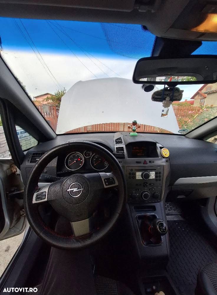 Opel Zafira - 4