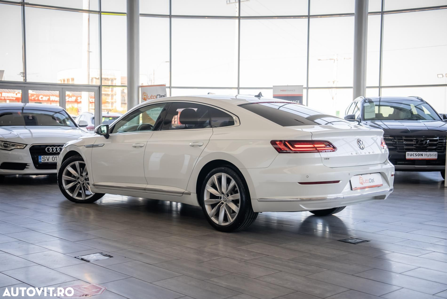 Volkswagen ARTEON 2.0 TDI SCR DSG Elegance - 3