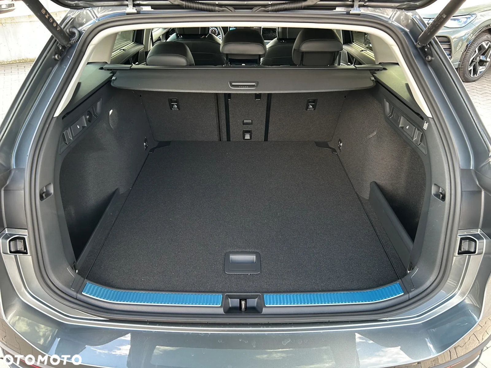 Volkswagen Passat - 21