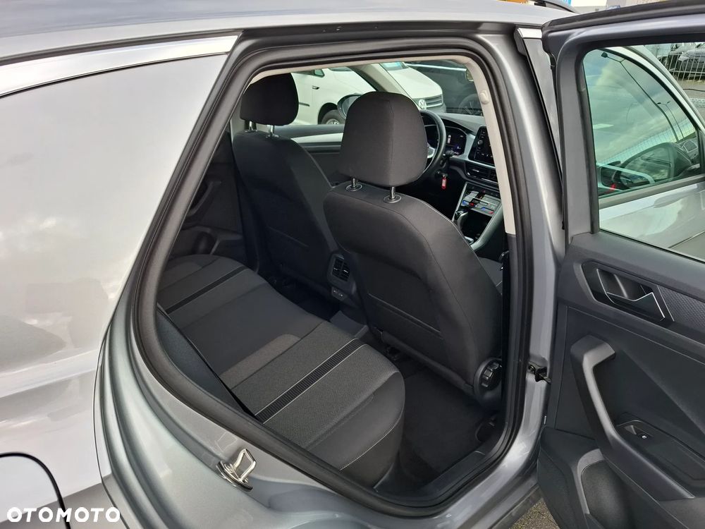 Volkswagen T-Roc ver-1-5-tsi-life-dsg - 8