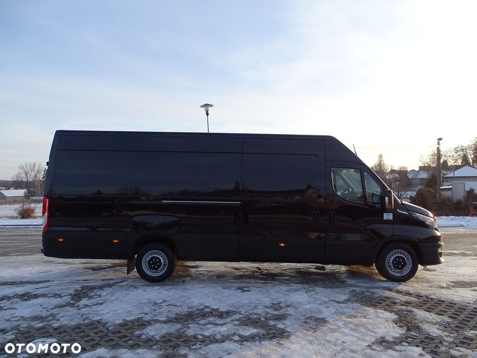 Iveco Daily 35S18 L4H2 3.0 180 Hi-MATIC FULL LED Blaszak Furgon UNIKAT!! JAK NOWY!! Salon PL 1 Wł.!! - 3
