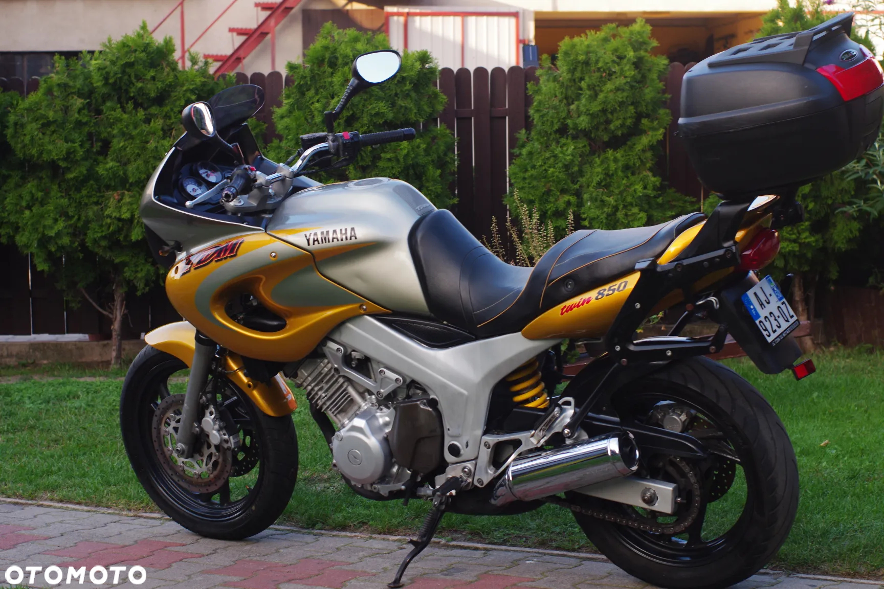 Yamaha TDM - 20