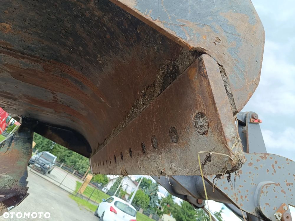 Łyżka otwierana szczęka 2,5m 3 lemiesze VOLVO - 7