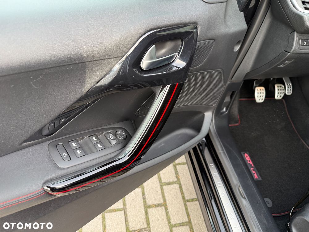 Peugeot 208 1.2 PureTech Allure S&S - 15