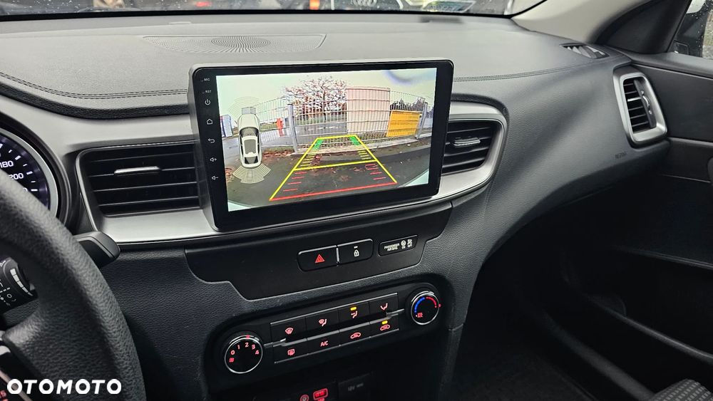 Kia Ceed 1.6 CRDi SCR M - 6