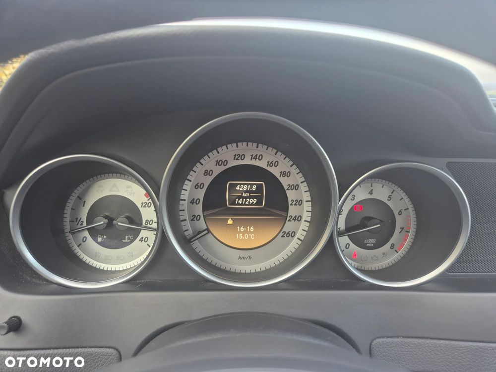 Mercedes-Benz Klasa C 180 BlueEFFICIENCY Avantgarde - 10