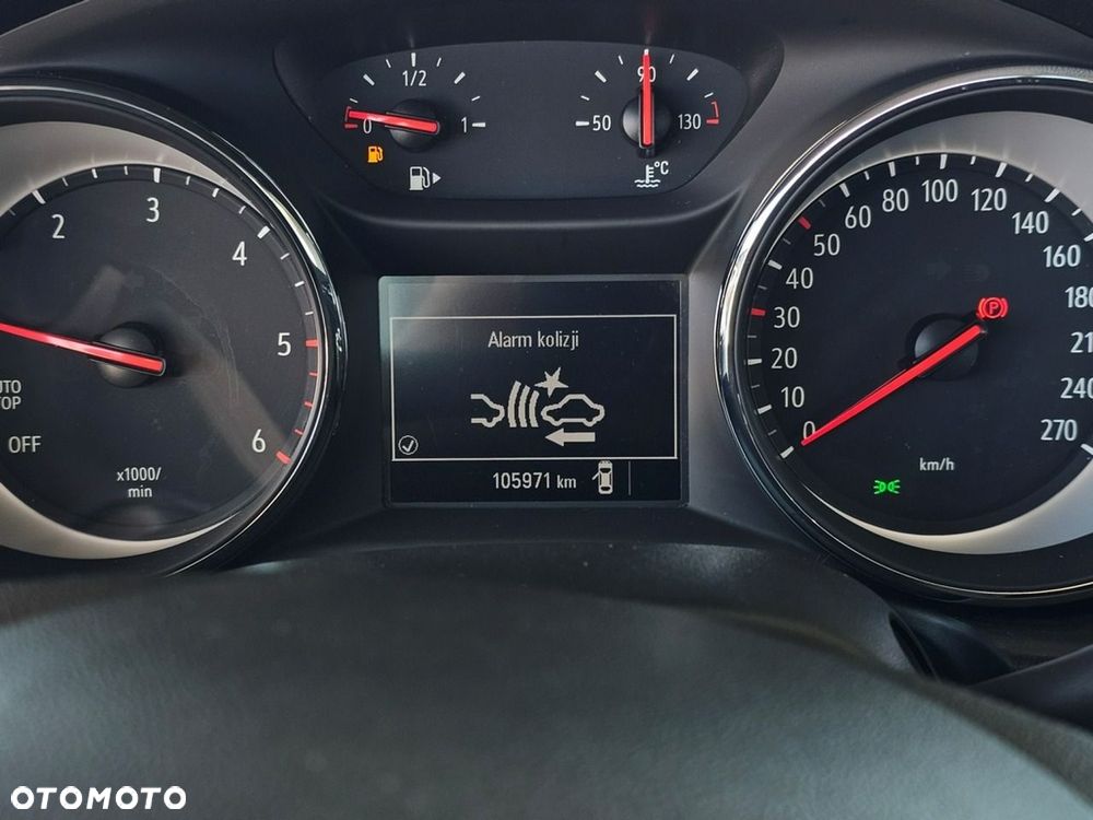 Opel Insignia - 15