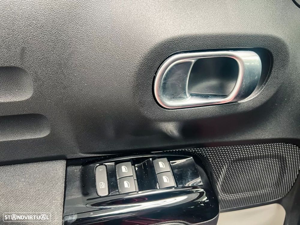 Citroën C3 1.2 PureTech Shine Pack - 18