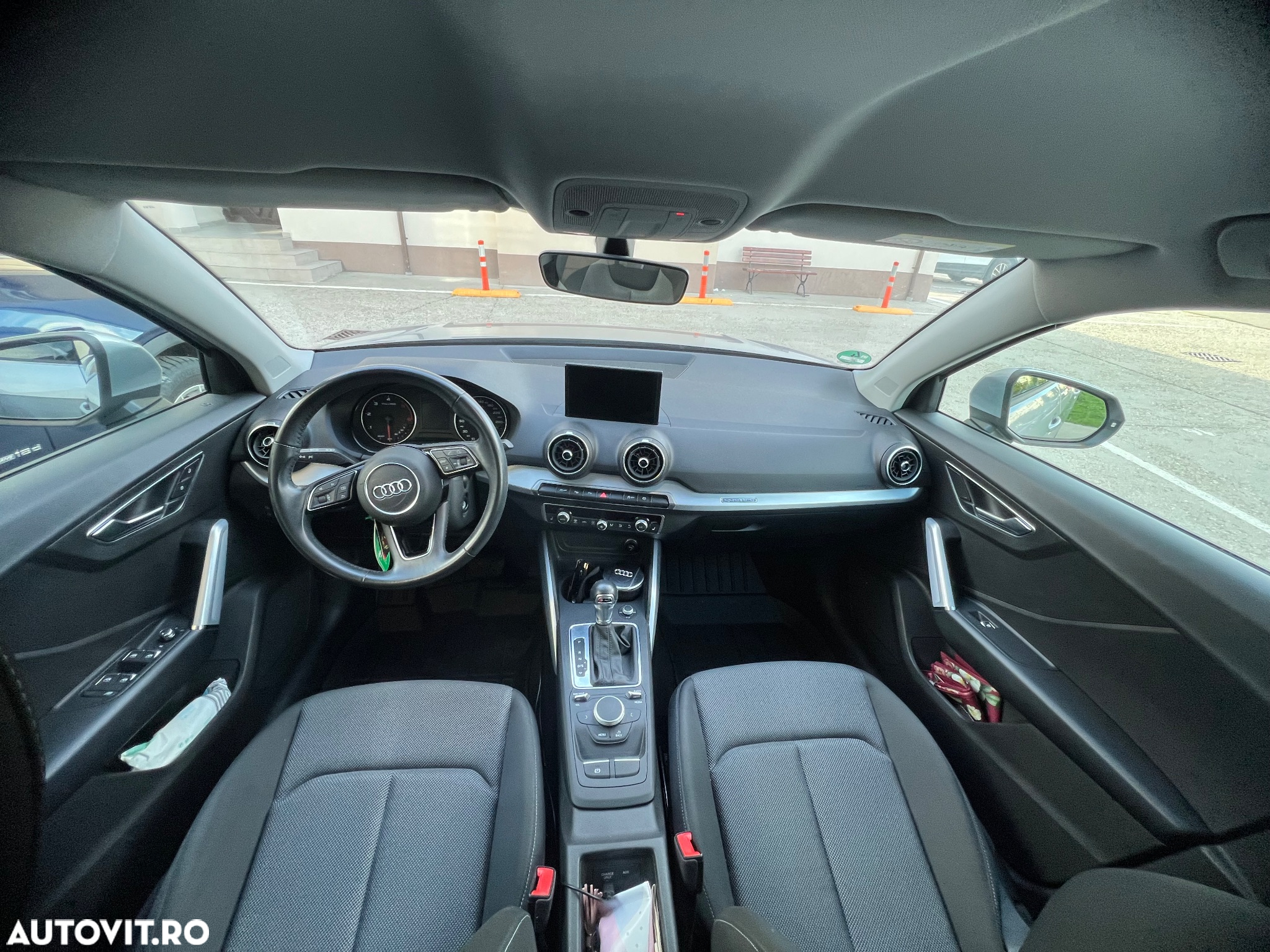 Audi Q2 2.0 TDI quattro S tronic sport - 8