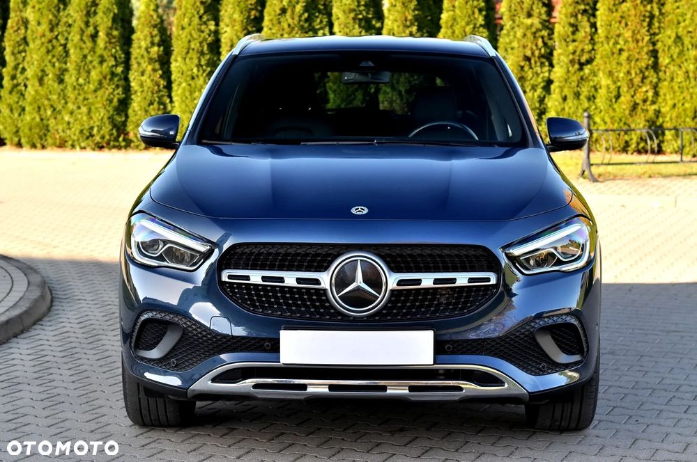 Mercedes-Benz GLA 200 d 8G-DCT Special Edition - 4
