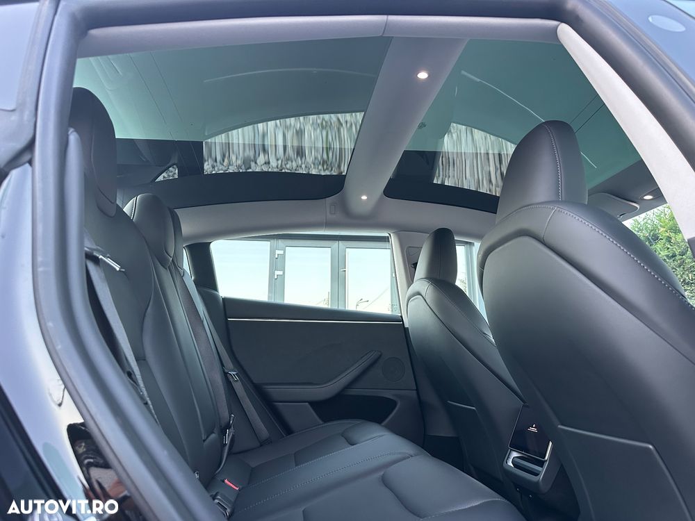 Tesla Model 3 AWD Long Range - 9