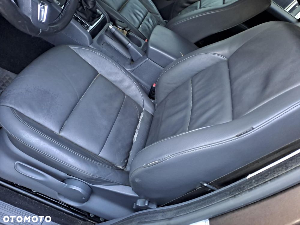 Volkswagen  AMAROK 2011 r. KANAPA FOTELE BOCZKI