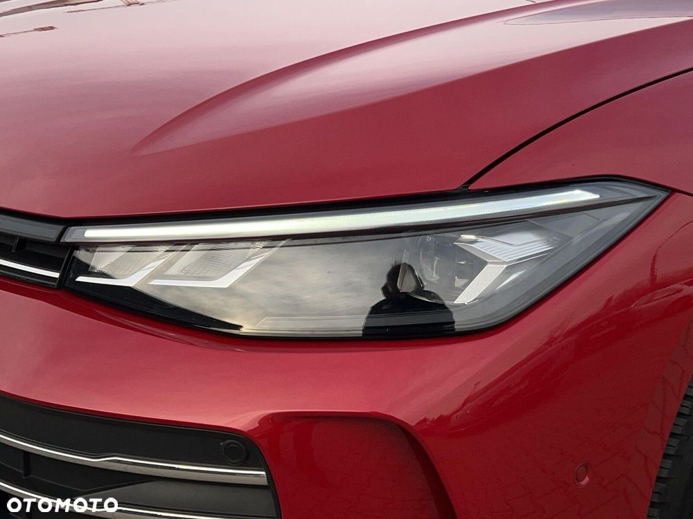 Volkswagen Passat - 38