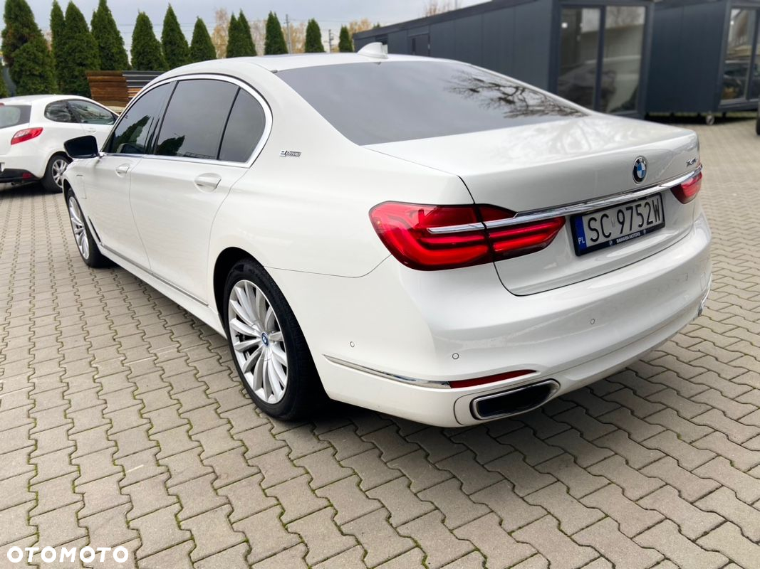 BMW Seria 7 - 4