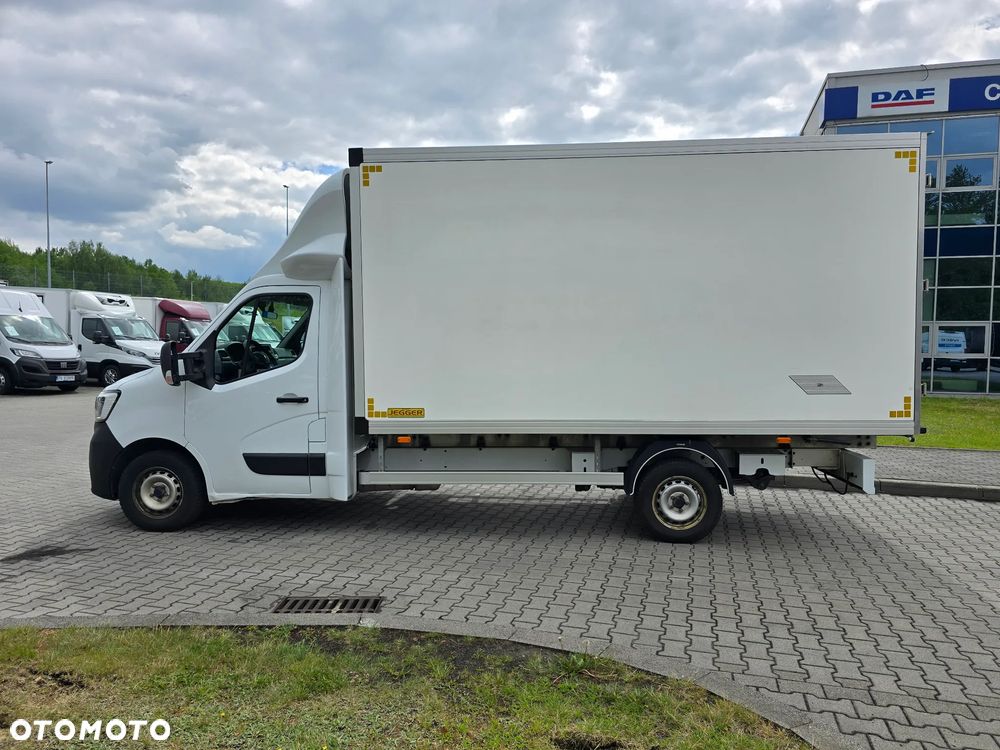 Renault JEGGER - 9