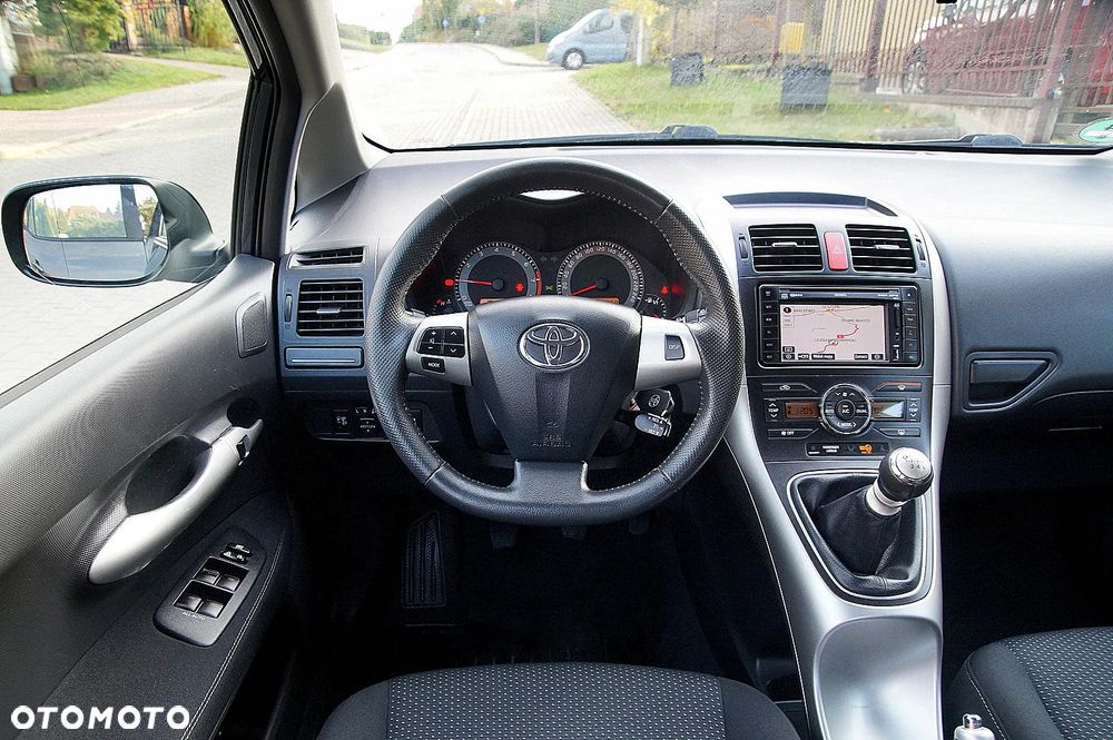 Toyota Auris 1.6 Comfort - 14