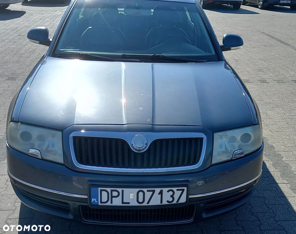 Skoda Superb 2.0 TDI DPF Platinum - 8