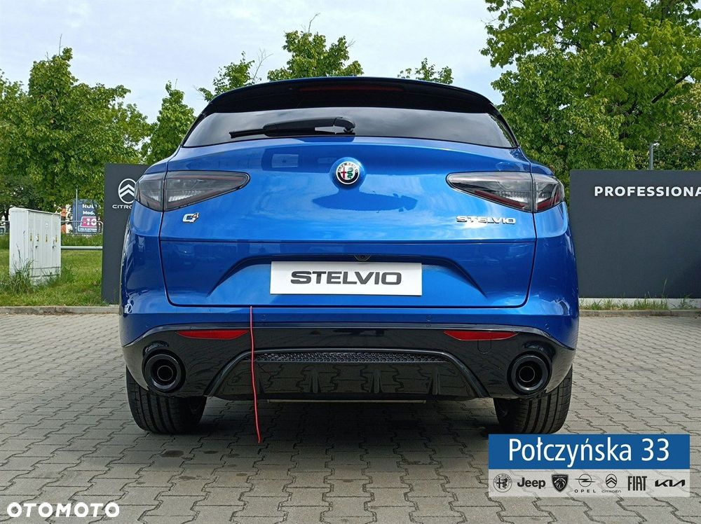 Alfa Romeo Stelvio - 4
