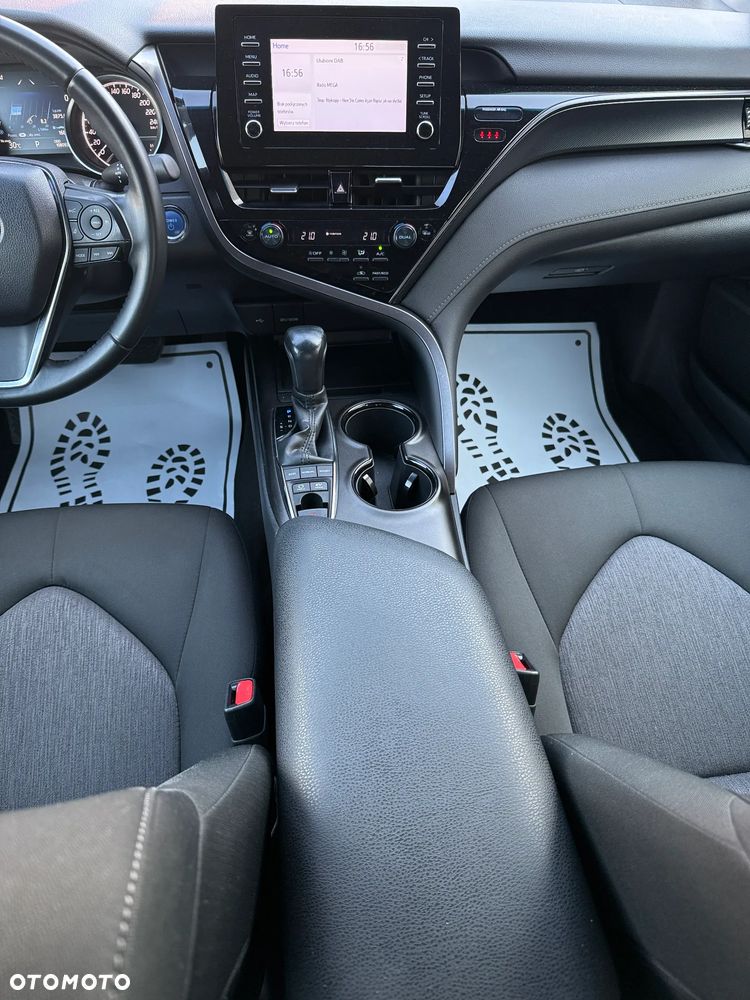 Toyota Camry 2.5 Hybrid Comfort CVT - 7