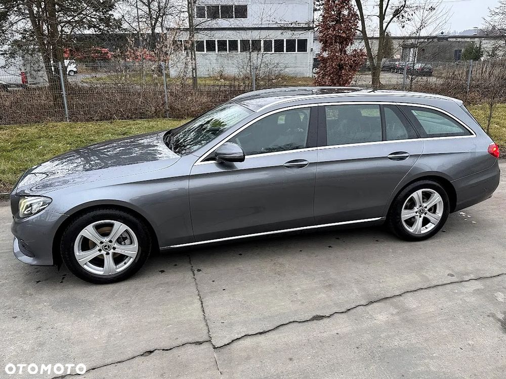 Mercedes-Benz Klasa E 200 9G-TRONIC Avantgarde - 4