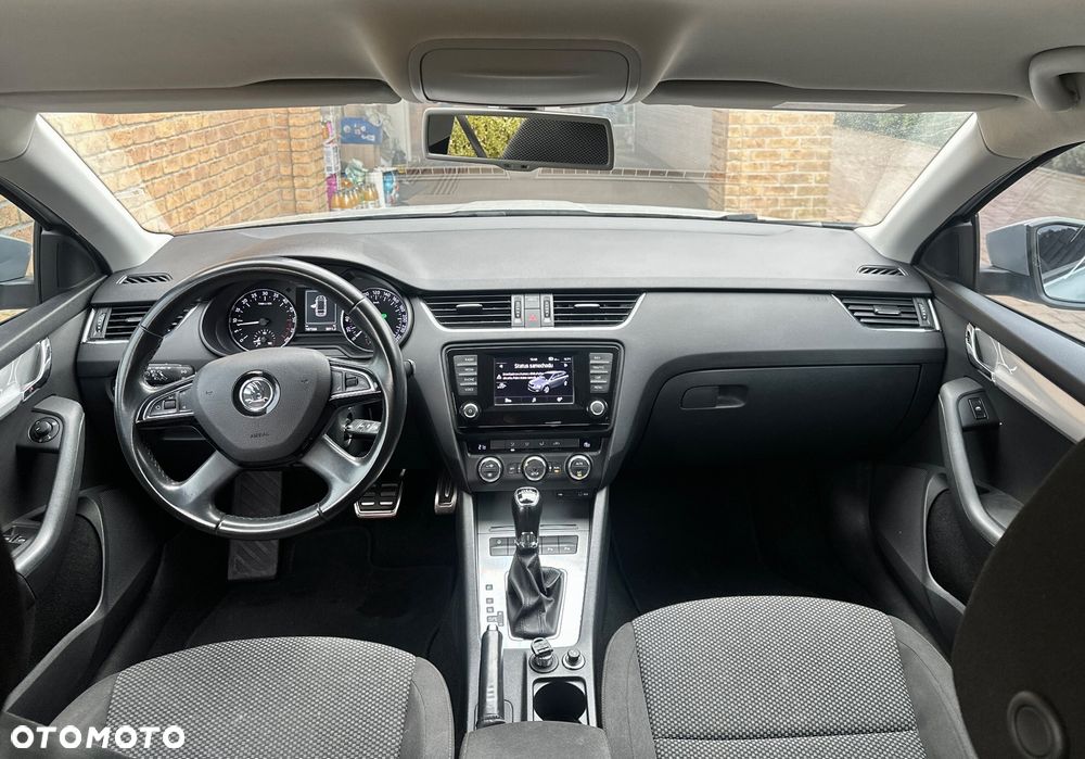 Skoda Octavia 1.6 TDI Elegance DSG - 12