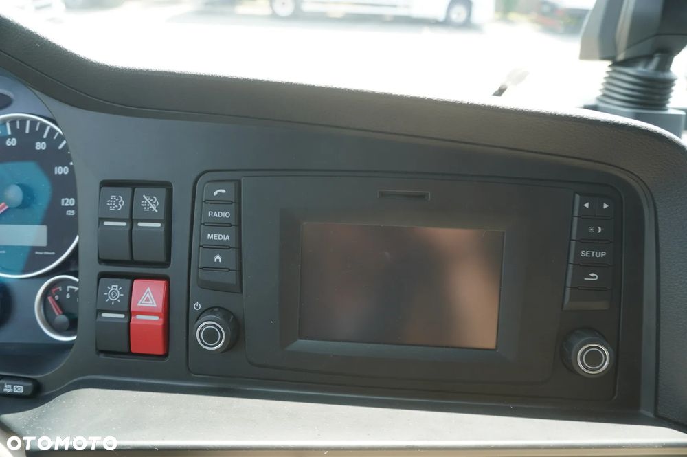 MAN TGS 35.420 8×2 / Rama 6,4 m / 3 osie skrętne - 17