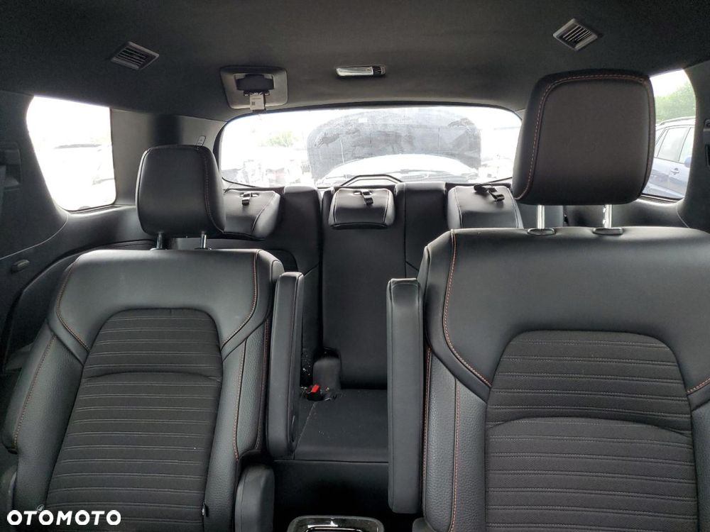 Nissan Pathfinder - 8